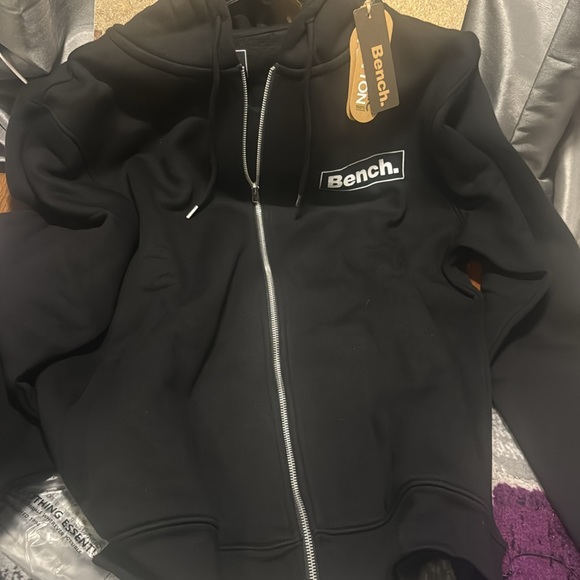 Bench Hoodie/ Brand New - Picture 3 of 3
